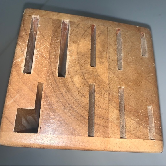 Zwilling JA Henckels Knife Block 9 Knife Slots, Scissors, Oak Wood Counter - Picture 6 of 16